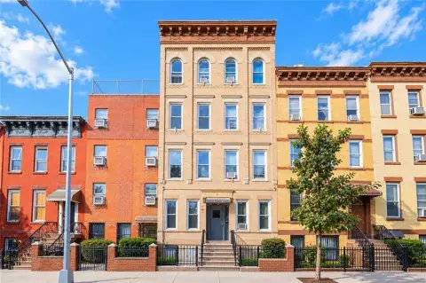 8-Unit Apartment Building