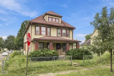 Duplex With Detached Garage