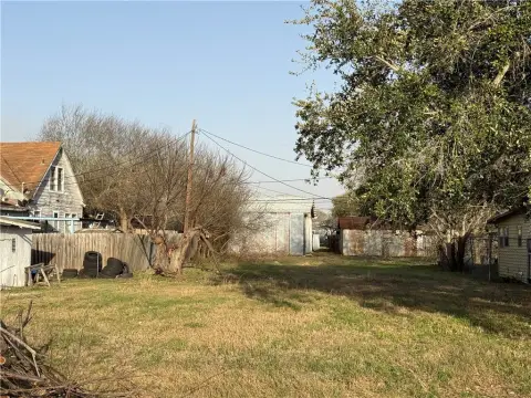 Residential Land in Portland, TX
