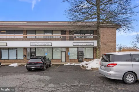 Damascus Office Condo For Lease