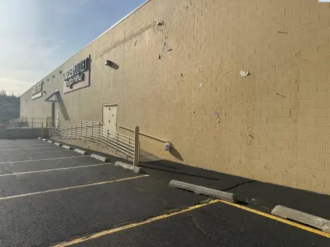 Retail Space in Pullman, WA