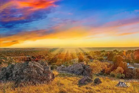 Boise Land with Treasure Valley Views