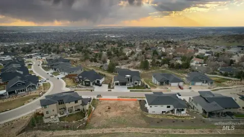 Boise Land with Treasure Valley Views