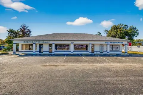 Fort Myers Commercial Office Building
