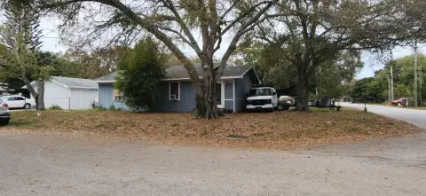 Renovated Duplex on Corner Lot