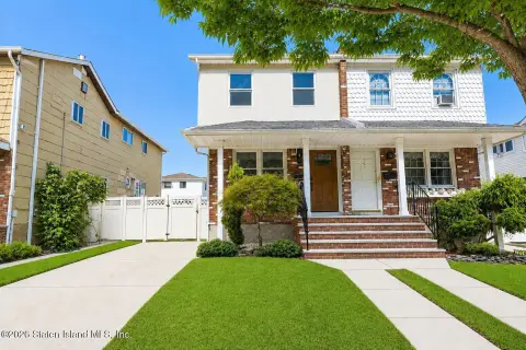 Renovated Semi-Attached Colonial Home