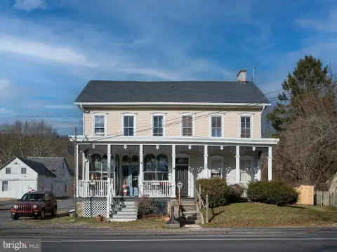 Commercial Office Suite in Springtown