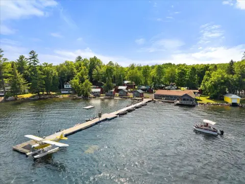 Waterfront Resort Lodge
