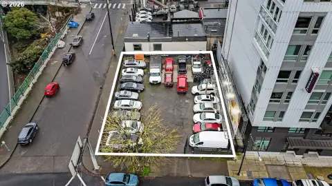 Developable Lot in Central Portland