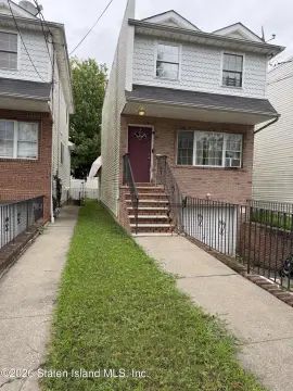 Detached Two-Family Duplex