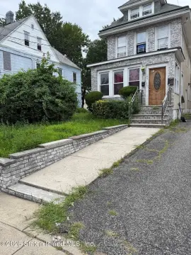 Detached Two-Family Duplex