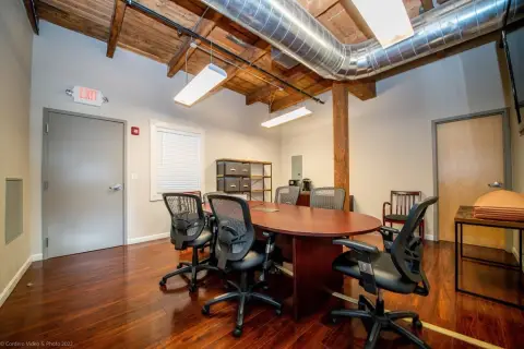 Downtown Office Suite For Lease