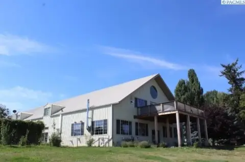 Pullman Commercial Land For Sale