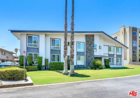 25-Unit Apartment Building
