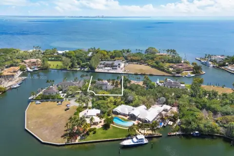 Waterfront Lot in Gables Estates