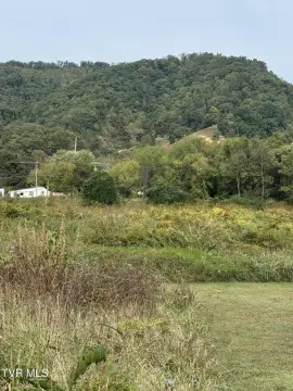 Commercial Land with Public Utilities