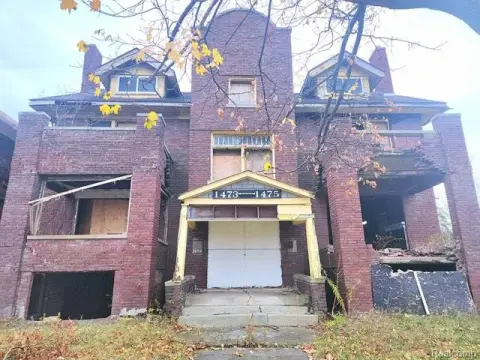 Six-Unit Multifamily in Virginia Park