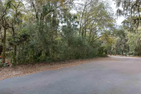 Spacious Homesite on Johns Island