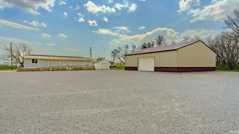 Commercial Opportunity in Reynolds, Indiana