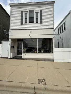 Live-Work Building with Display Windows