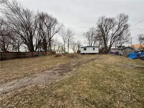 Vacant Lot in Smithfield, OH