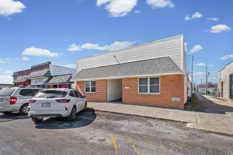 Commercial Property in Ogden, Illinois