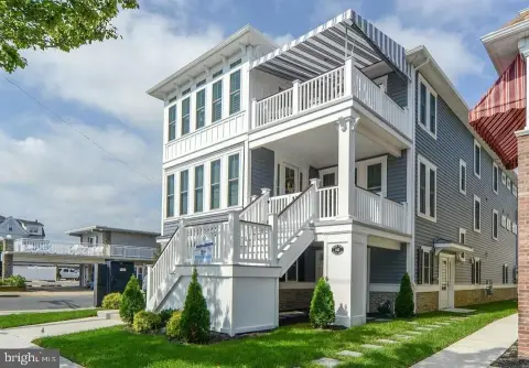 Two-Unit Duplex with Elevator