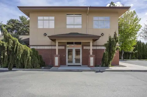 Kennewick Office Space Available