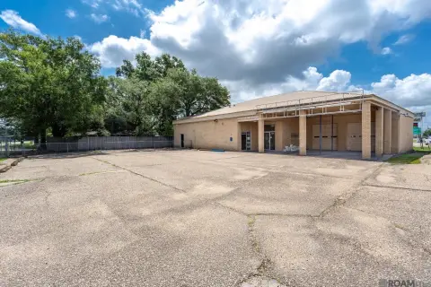 Flex Daycare and Office Building