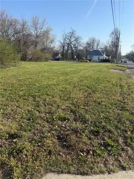 Residential Land in Lebanon, MO