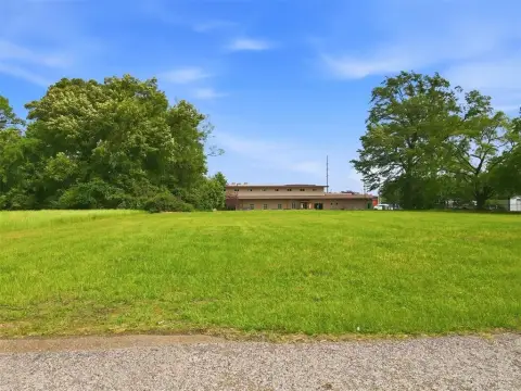 Commercial Land in Mount Pleasant