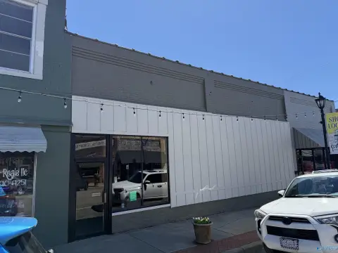 Downtown Attalla Commercial Space