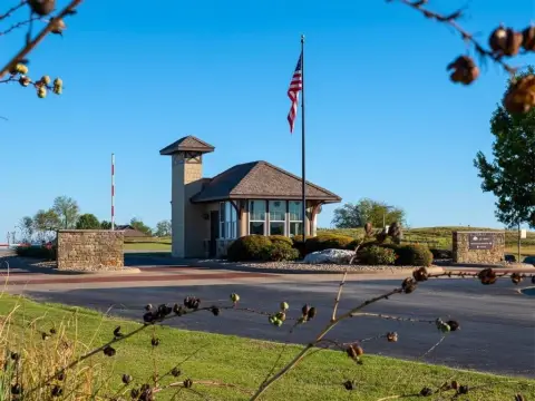 Land in Retreat Country Club