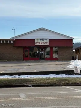 Established Pizza Restaurant