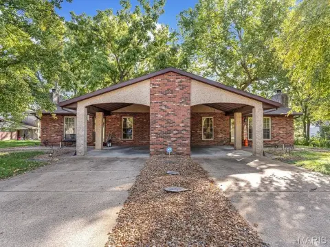Duplex with Carport