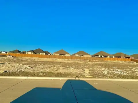 Land Near Pat Cleburne Lake