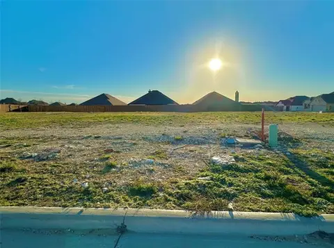 Land Near Pat Cleburne Lake