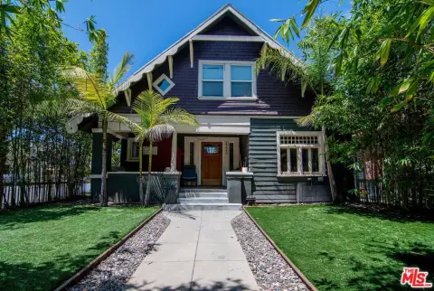 Duplex on Corner Lot