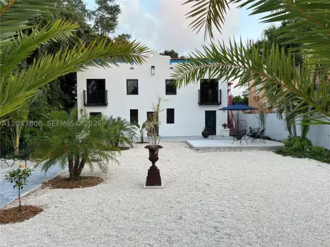 Multi-Suite Residential Income Building