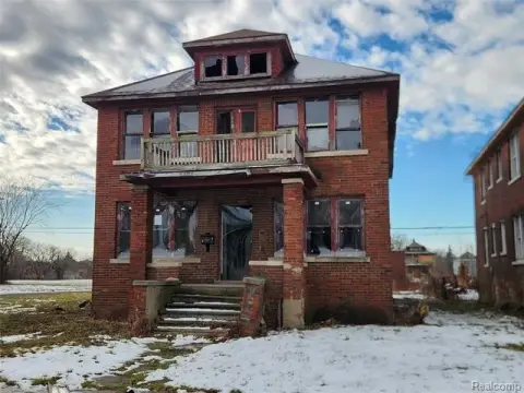 Detroit Quadplex Rehab Opportunity