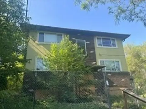 Six-Unit Apartment Building