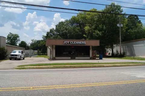 Commercial Building on College Avenue