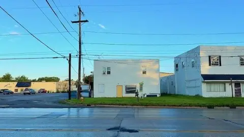 Mixed-Use Live/Work Building