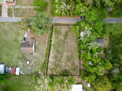 Vacant Lot in Pinewood Estates