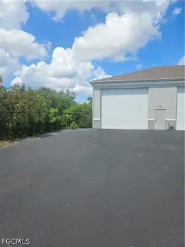 Climate-Controlled Corner Warehouse