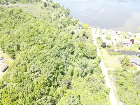 Land with Lakefront Parcel