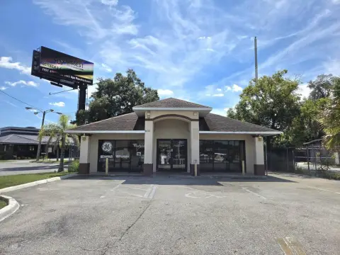 Standalone Storefront Building