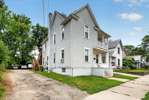 Updated 2-Unit Duplex