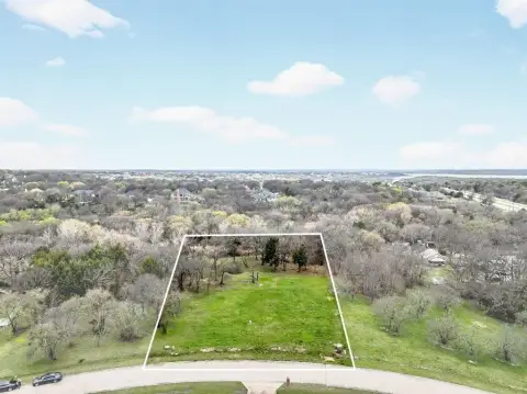 Land with Creek in Cedar Hill