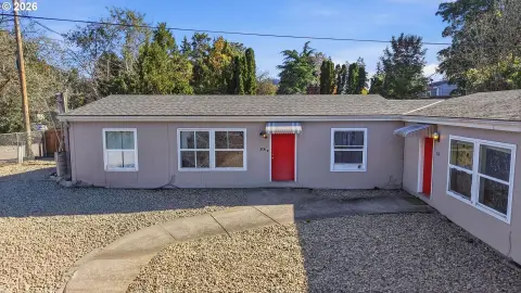 Duplex with Fenced Yards